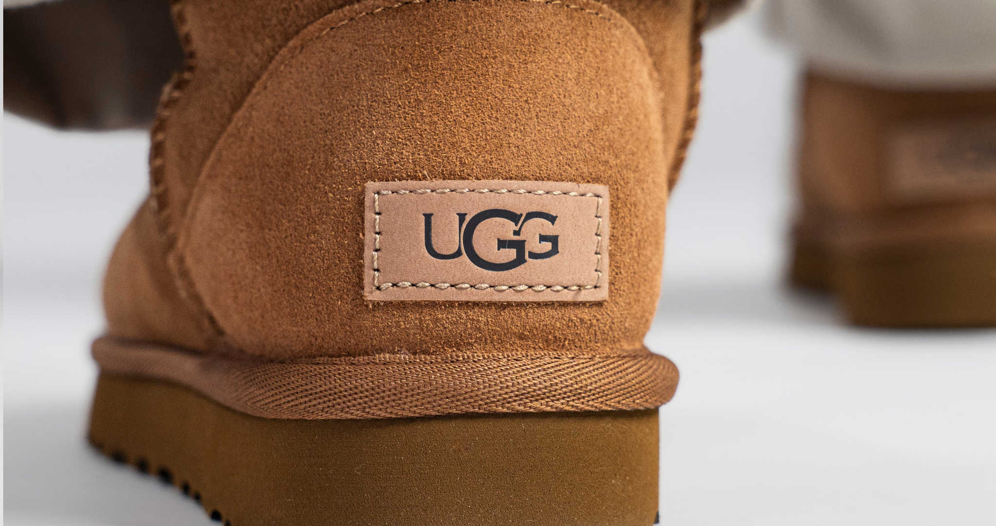 UGG Classic Mini