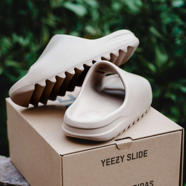 Yeezy - Sneakerzone