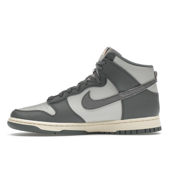 Nike Dunk High Vintage Light Bone Grey