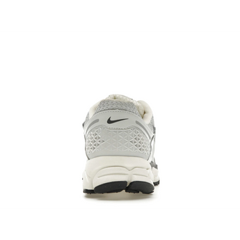 Nike Zoom Vomero 5 Chrome