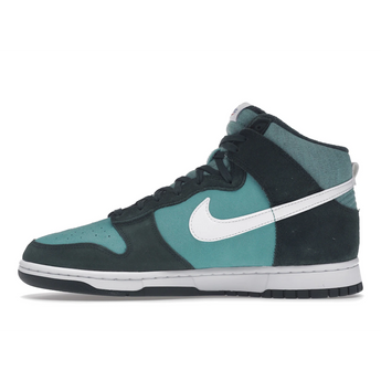 Nike Dunk High Retro SE Athletic Club Pro Green