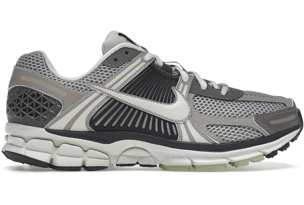 Nike Zoom Vomero 5 Cobblestone Flat Pewter