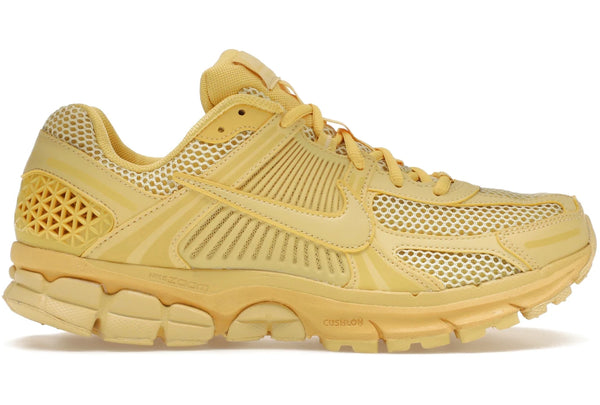 Nike Zoom Vomero 5 Saturn Gold