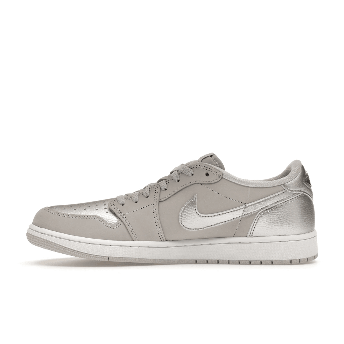 Air Jordan 1 Low OG Metallic Silver - Sneakerzone
