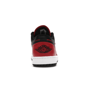 Air Jordan 1 Low Reverse Bred Pebbled Swoosh - Sneakerzone