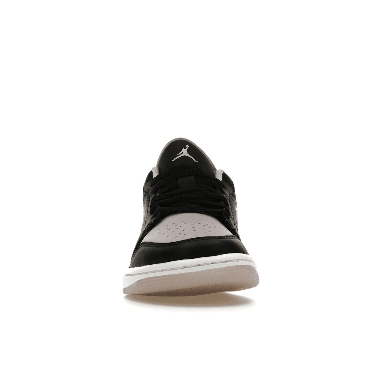 Air Jordan 1 Low SE Black Iced Lilac secondary image