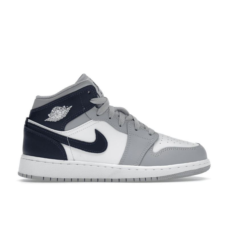 Air Jordan 1 Mid Wolf Gray Midnight Navy product image