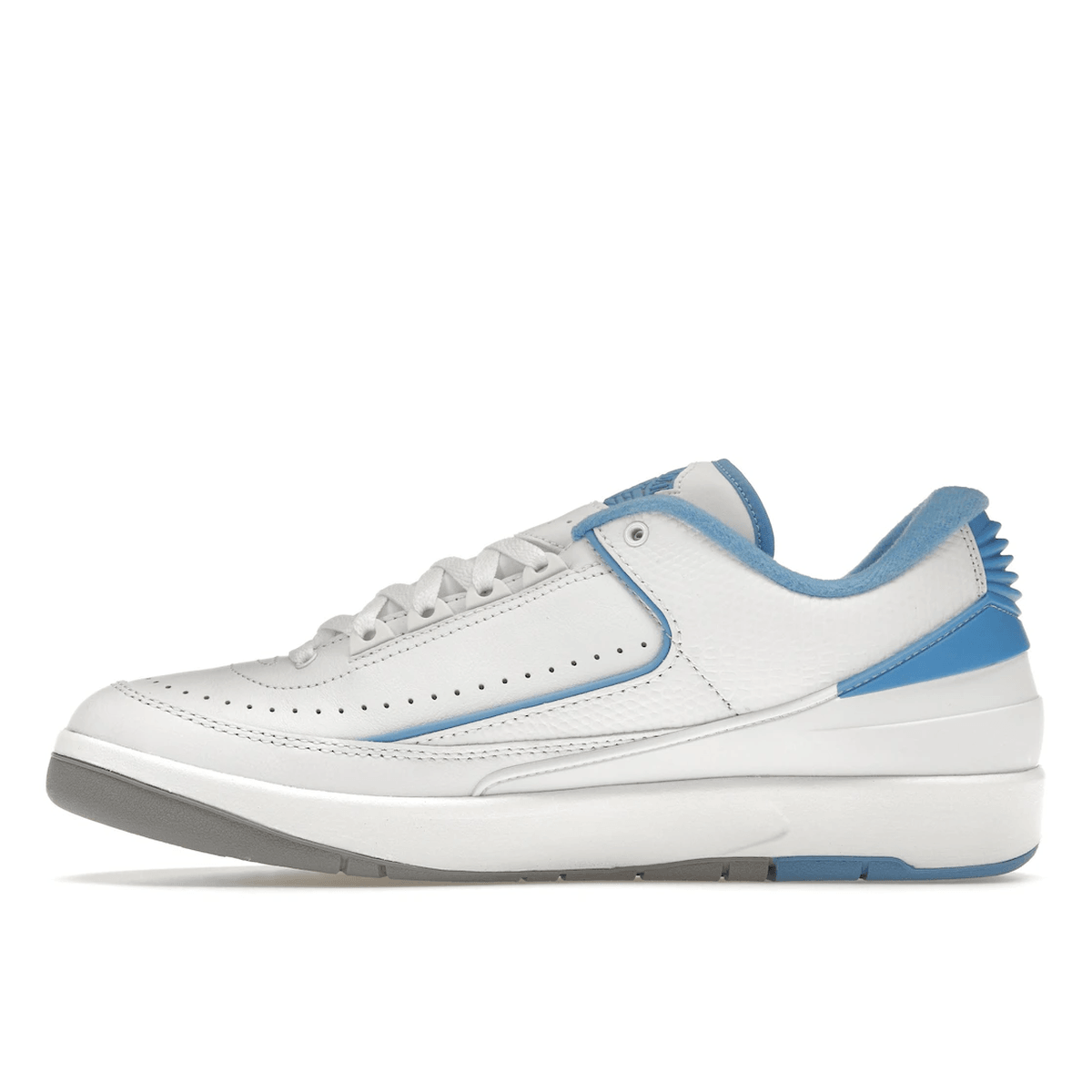 Air Jordan 2 Retro Low UNC - Sneakerzone