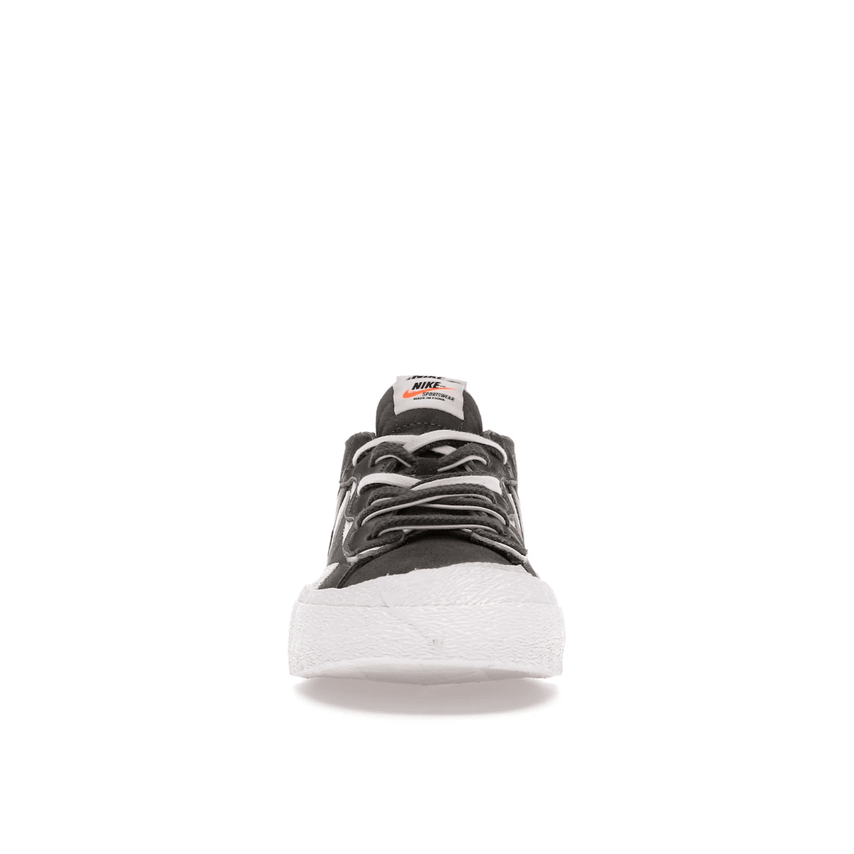 Blazer Low X Sacai Iron Grey - Sneakerzone