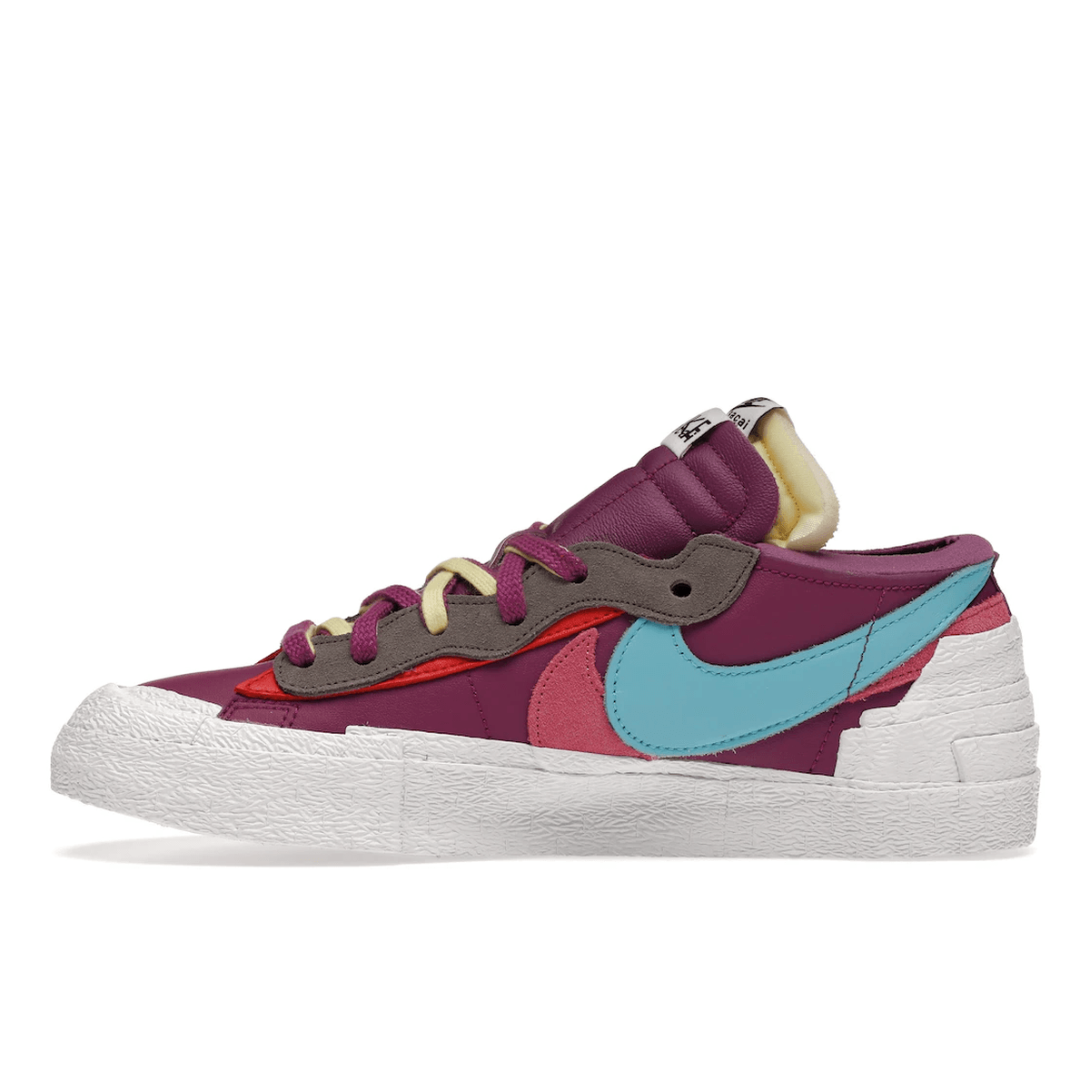 Blazer Low x Sacai x KAWS Purple Dusk - Sneakerzone