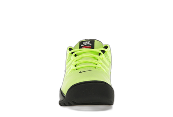 Nike SB Darwin Low Supreme Volt