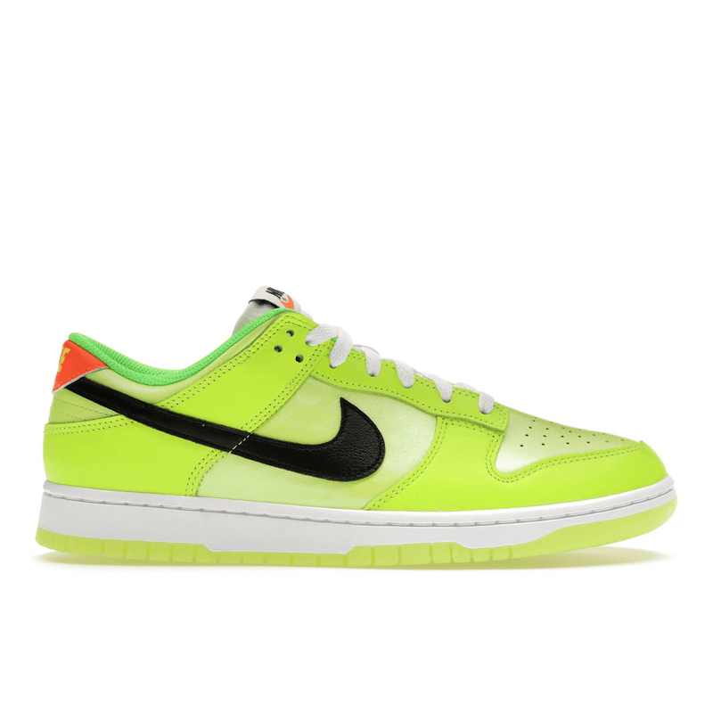 Nike Dunk Low SE Splash Volt product image