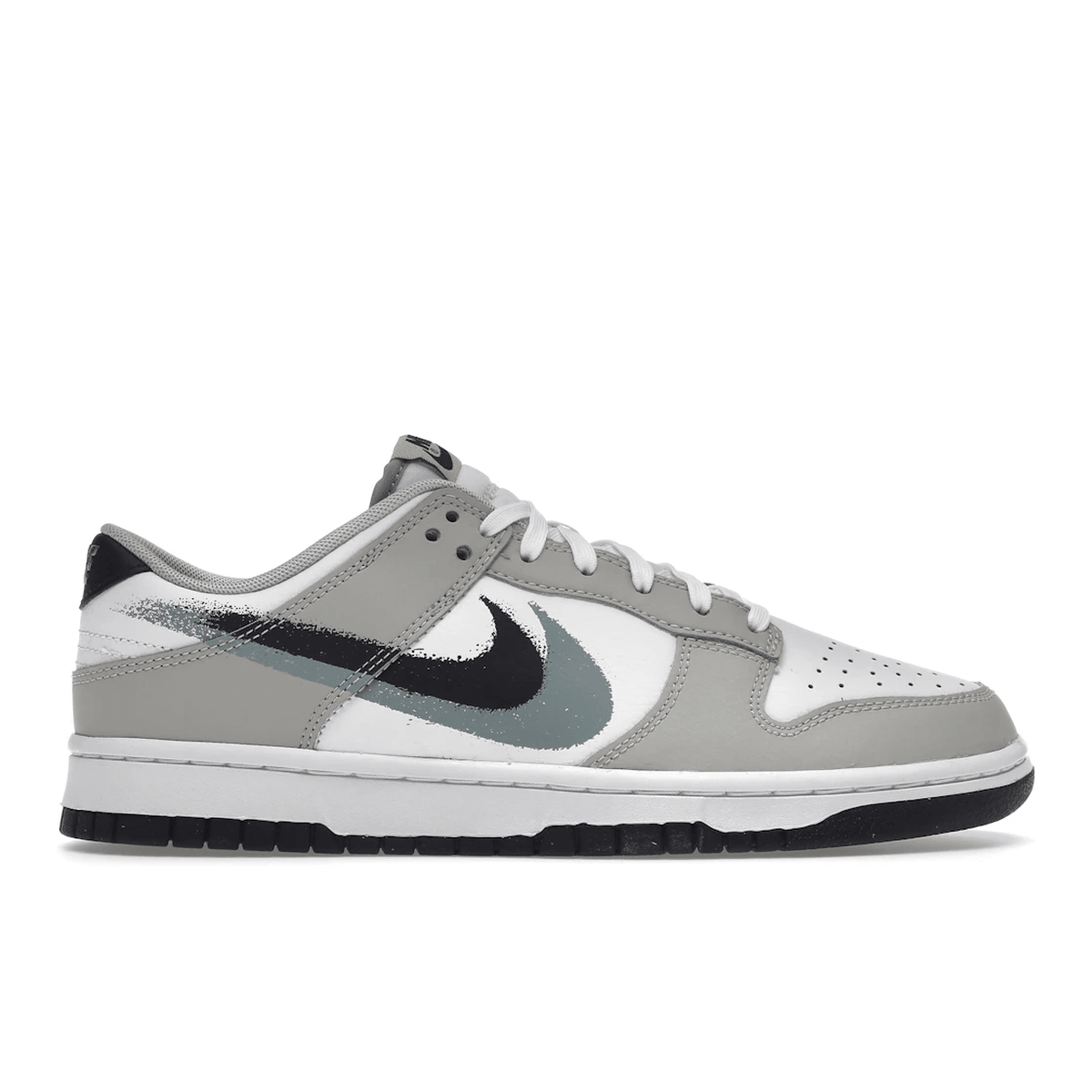 Nike Dunk Low Stencil Swoosh - Sneakerzone