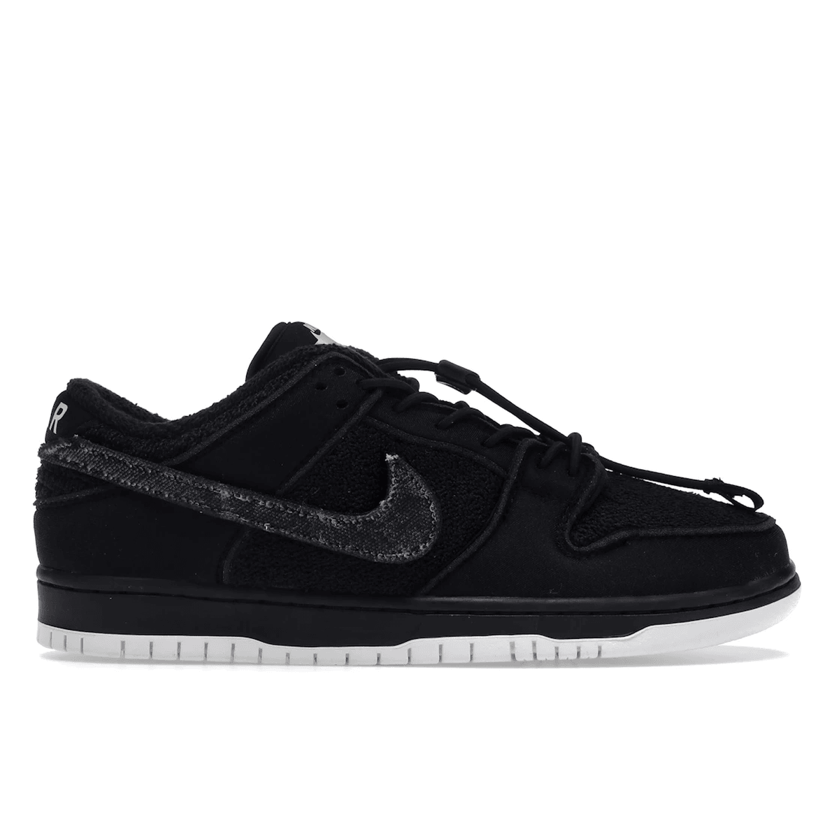 Nike SB Dunk Low Gnarhunters - Sneakerzone