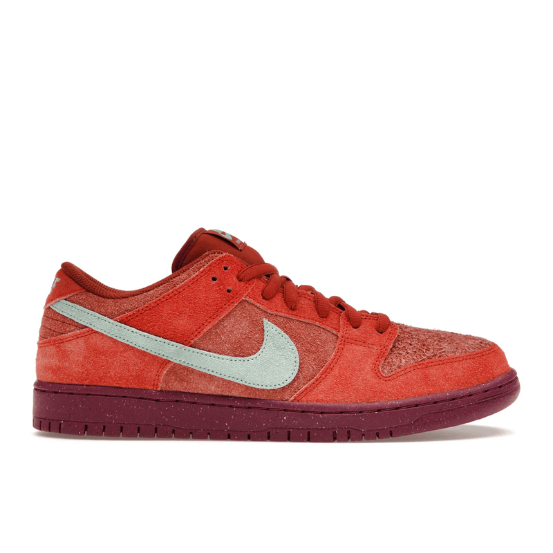 Nike SB Dunk Low Mystic Red Rosewood product image