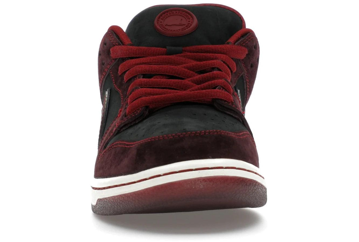 Nike SB Dunk Low Riot Skateshop secondary image