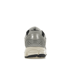 Nike Zoom Vomero 5 Pure Platinum Laser Orange - Sneakerzone