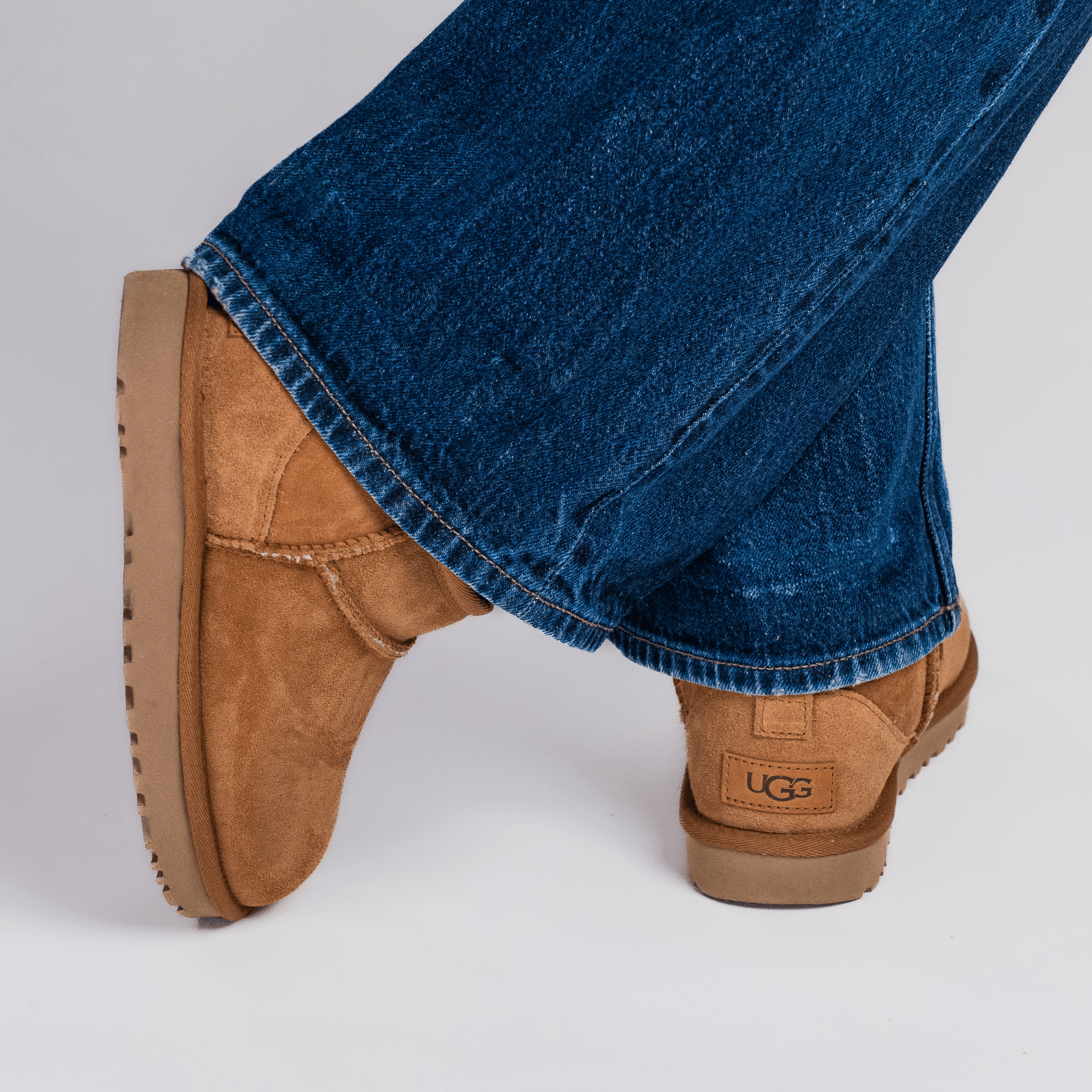 UGG Classic Ultra Mini Boot Chestnut - Sneakerzone