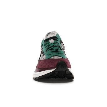 Vaporwaffle X Sacai Villain Red - Sneakerzone