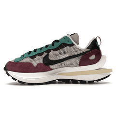 Vaporwaffle X Sacai Villain Red - Sneakerzone